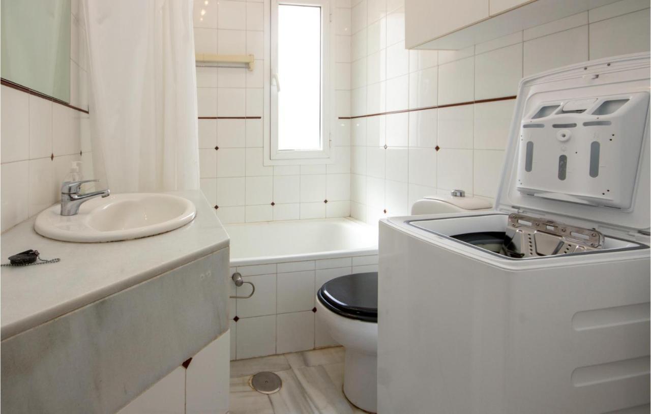 Nice Apartment In Mijas Costa With Kitchen Fuengirola Exterior photo
